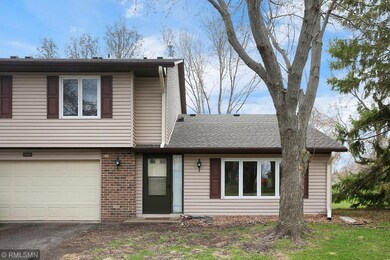 002-9556KingsviewLaneN-MapleGrove-MN-small.jpg