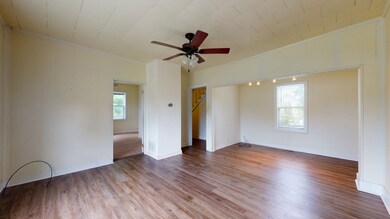 110 N Jackson St, Philo, IL 61864 - photo 4