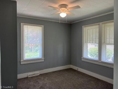 112 N Branch St, Reidsville, NC 27320 - photo 4