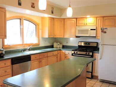 28 Chapman Blvd, Somers Point, NJ 08244 - photo 3