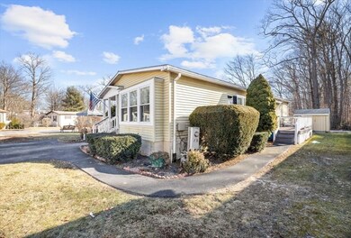 2 Bramble Cir, Rockland, MA 02370 - photo 3