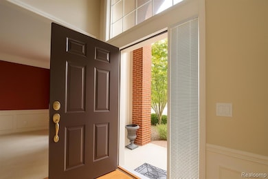 5401 Creekmonte Dr unit 75, Rochester, MI 48306 - photo 4