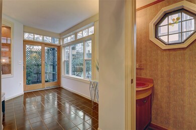 62 Blackstone Blvd unit 2, Providence, RI 02906 - photo 3