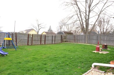 309 W 9th St, Marysville, OH 43040 - photo 6