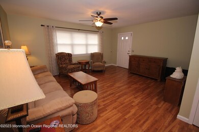 Living room 2