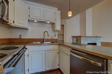638 N Peck St, Wasilla, AK 99654 - photo 7