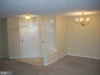 821 Stratford Way unit K, Frederick, MD 21701 - photo 2