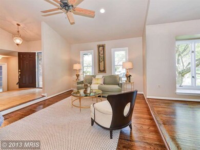 12208 Grove Park Ct, Potomac, MD 20854 - photo 5