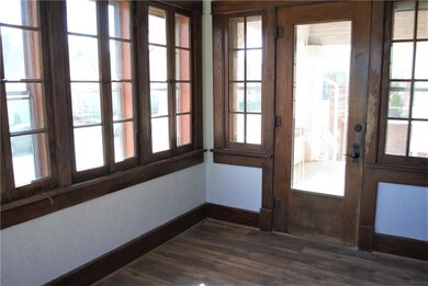 218 E Washington St, Tipton, IN 46072 - photo 4