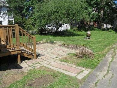 55 Devens St, Greenfield, MA 01301 - photo 4