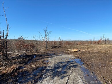 Gravel drive
