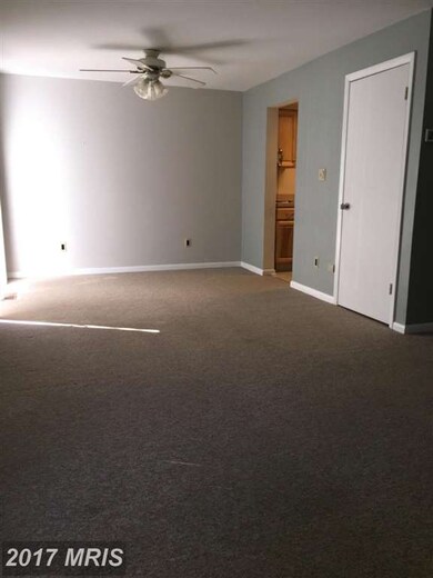 73 Dendron Ct, Parkville, MD 21234 - photo 5