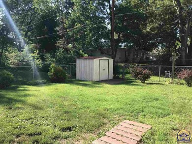 3712 SW 38th St, Topeka, KS 66610 - photo 3