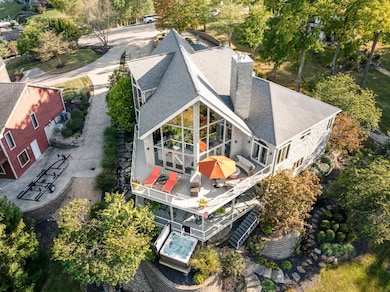 Check out the double decks & infinity hot tub!