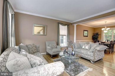 21111 Hickory Forest Way, Germantown, MD 20876 - photo 6