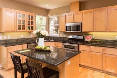 1089 NW Stannium Rd, Bend, OR 97701 - photo 4