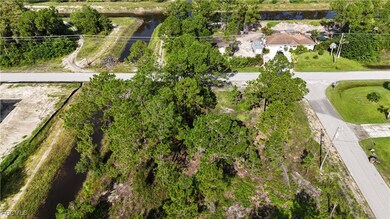 710 Almelia St E, Lehigh Acres, FL 33974 - photo 3