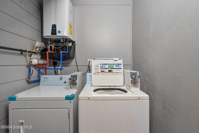 10 Hall Place, Albany, NY 12210 - photo 4