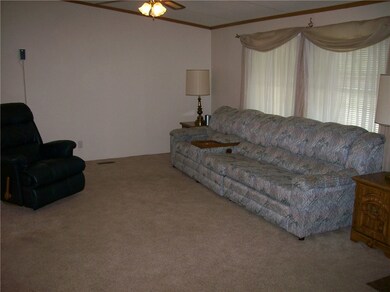 516 Strathmore Ave, Erie, PA 16505 - photo 3