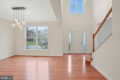 18401 Forest Crossing Ct, Olney, MD 20832 - photo 7