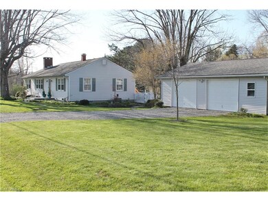 Front w/Garage