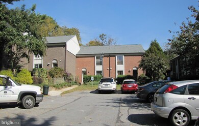 1903 Greenberry Rd unit 1903, Baltimore, MD 21209 - photo 2