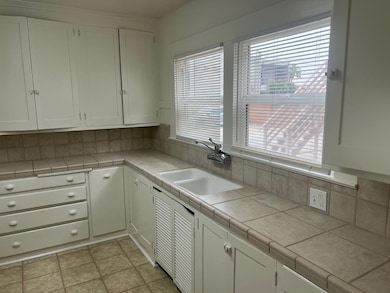 1308 N Linden Ave, Fresno, CA 93728 - photo 4