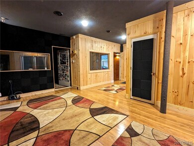 2502 Falls St, Niagara Falls, NY 14303 - photo 4