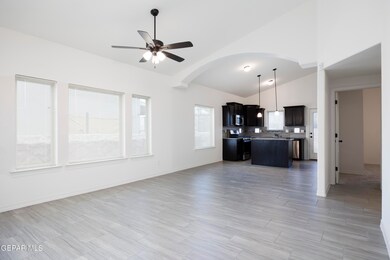 957 Haggerston St, El Paso, TX 79928 - photo 2