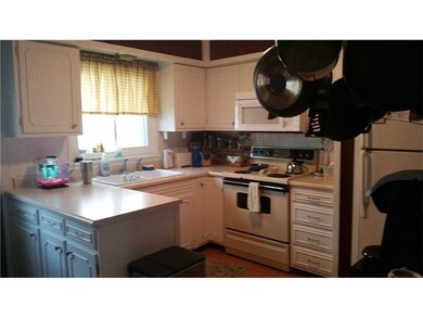 853 N Anderson St, Elwood, IN 46036 - photo 6