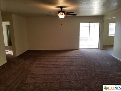 7207 Upland Bend Dr, Temple, TX 76502 - photo 2