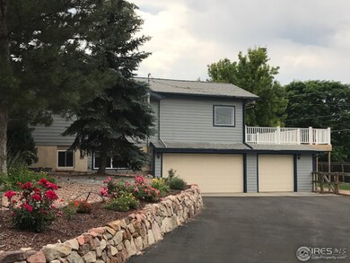 Shows expanded familyroom & deck above the 3 car