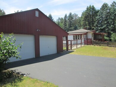 1780 E Maple Rapids Rd 038