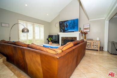 879 Shadowgrove St, Brea, CA 92821 - photo 4