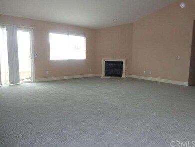 LARGE LIVING ROOM WITH COZY FIREPLACE!