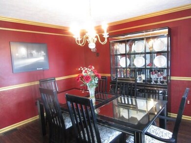 Dining Room with Moldings