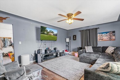 945 W Miller Rd, Lansing, MI 48911 - photo 6