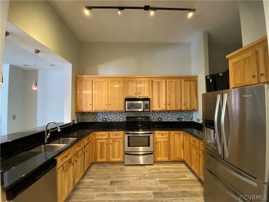 Large Kitchen with beautiful granite, stainless ap