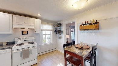 1 Merrimac St unit 4, Amesbury, MA 01913 - photo 3