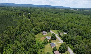 1802 Mapleton Dr, Callands, VA 24530 - photo 3