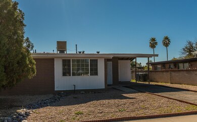 01 Front of Home 6710