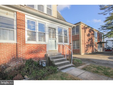 533 Lafayette Ave, Darby, PA 19023 - photo 2