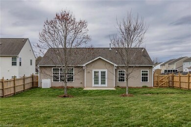 3357 Lilliefield Ln, High Point, NC 27265 - photo 5