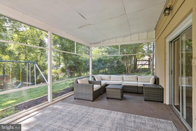 23054 Town Creek Dr, Lexington Park, MD 20653 - photo 3