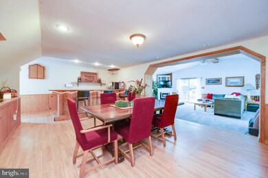 32 Miller Ave, Temple, PA 19560 - photo 4