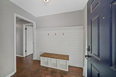 1101 Southbend Dr, Alvin, TX 77511 - photo 4