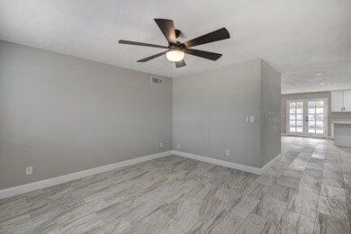 1239 W Pecos Ave-8