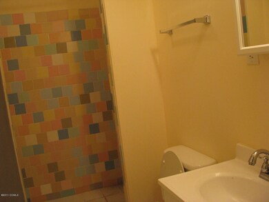 301 Henderson Blvd unit 25, BLDG 2, Atlantic Beach, NC 28512 - photo 7