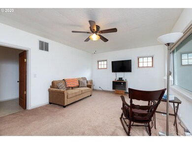 31002 S Short Fellows Rd, Molalla, OR 97038 - photo 4