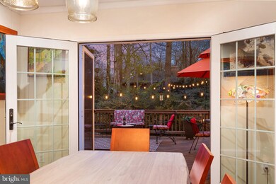 6417 Crosswoods Dr, Falls Church, VA 22044 - photo 3